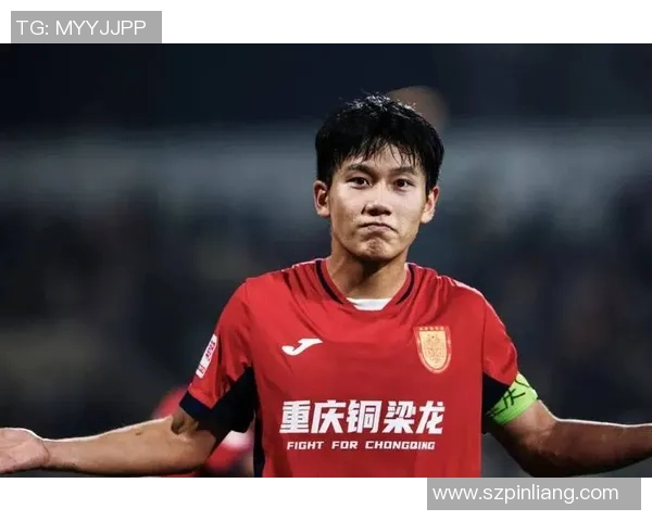 重庆足球队战术变革引发热议新策略如何重塑球队未来发展方向