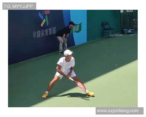 杨敏独家分享网球技巧与心得助你提升球技的秘密之道