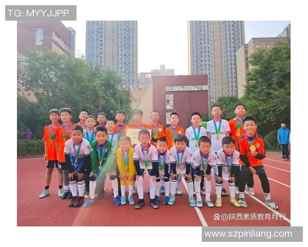 西安足球队在城市联赛中以68分稳居榜首展现强劲实力 西安足球队在城市联赛中以68分稳居榜首展现强劲实力